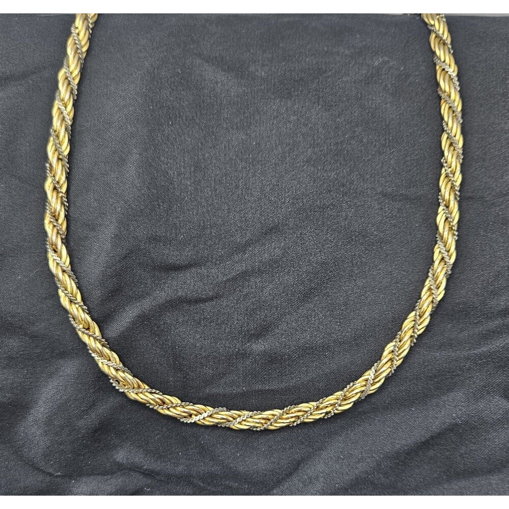 GOLD TONE TWISTED CHAIN LINK NECKLACE 18 Inch